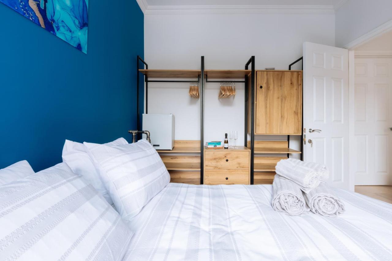 Luxury And Bright Bedrooms In Queens Park Лондон Екстериор снимка