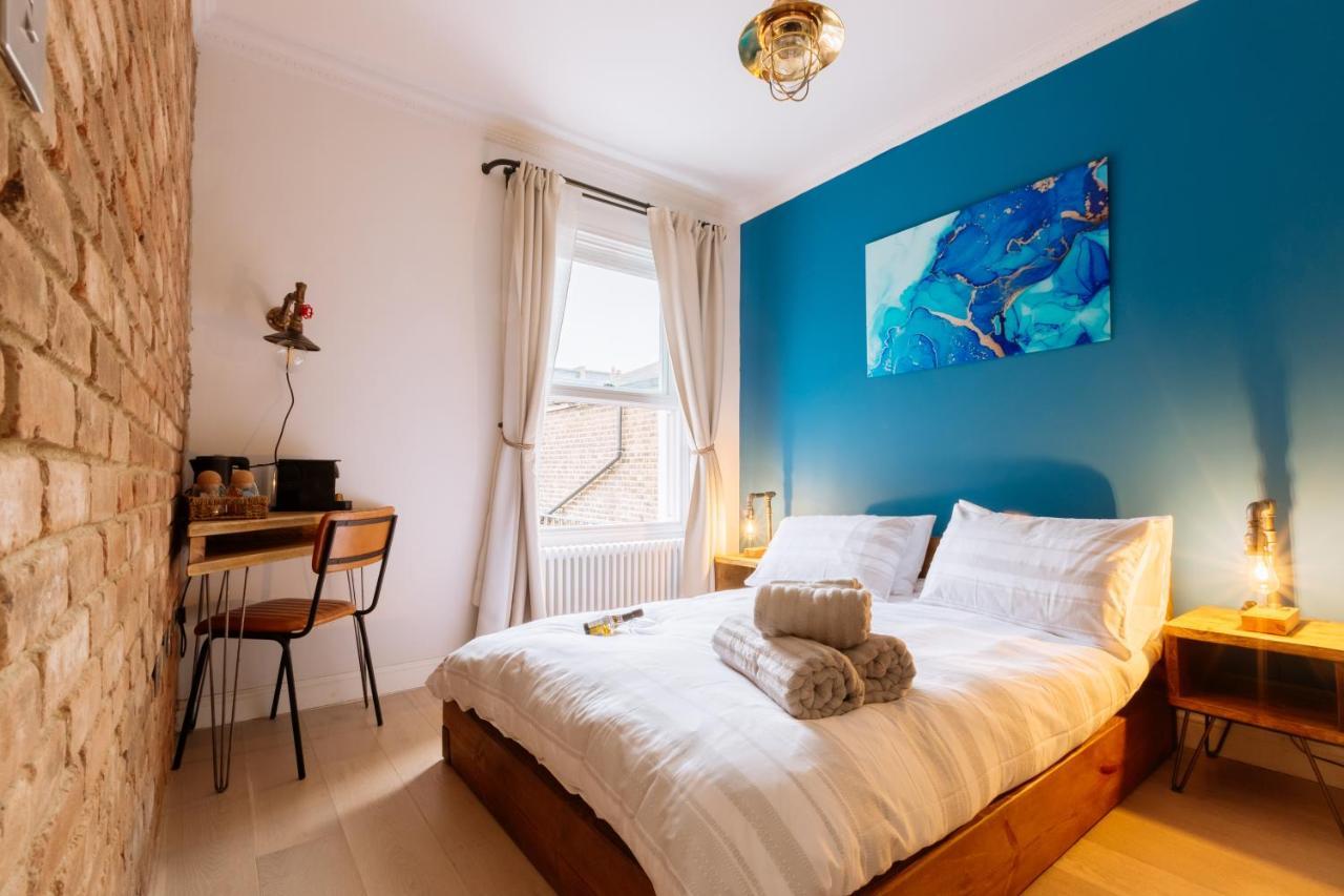 Luxury And Bright Bedrooms In Queens Park Лондон Екстериор снимка