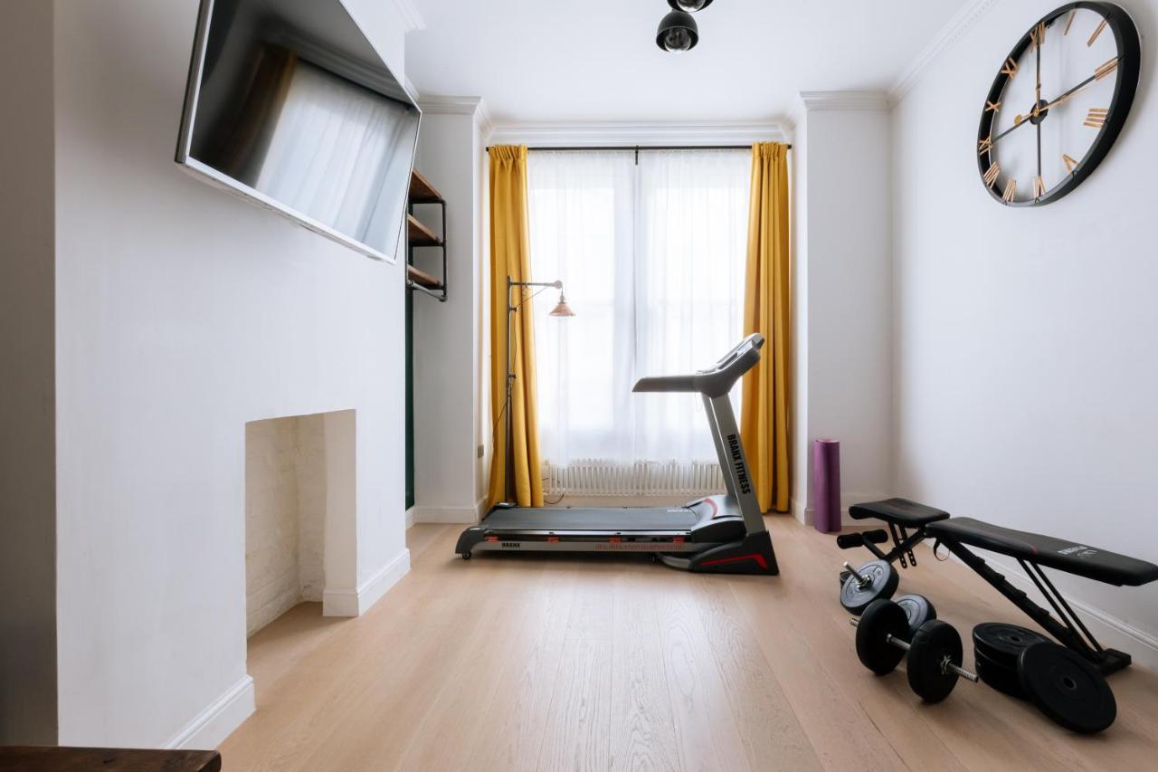 Luxury And Bright Bedrooms In Queens Park Лондон Екстериор снимка